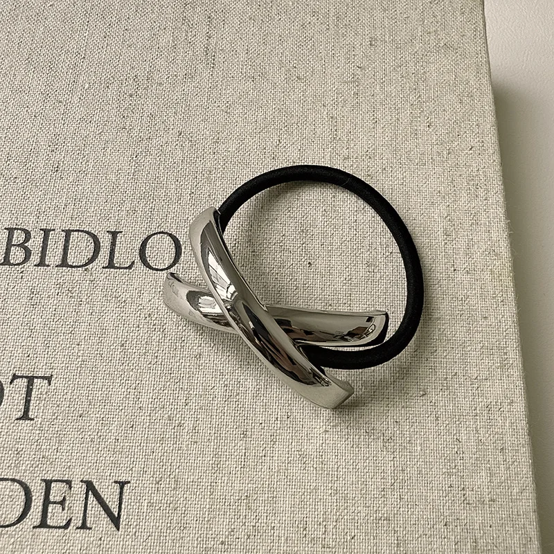 U-shaped alloy ponytail headband - Image 7